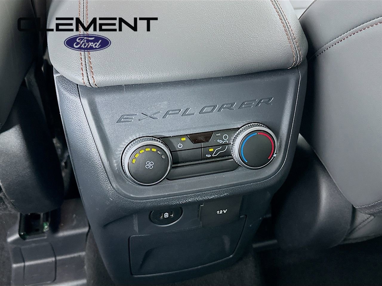 New 2026 Ford Explorer Active w/ Active Comfort Package image 30