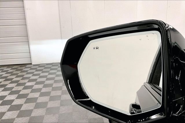 Used 2025 GMC Yukon AT4 Ultimate AWD/4WD image 32
