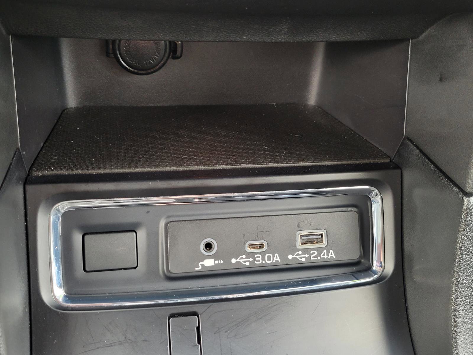 Certified 2025 Subaru Ascent Premium image 29