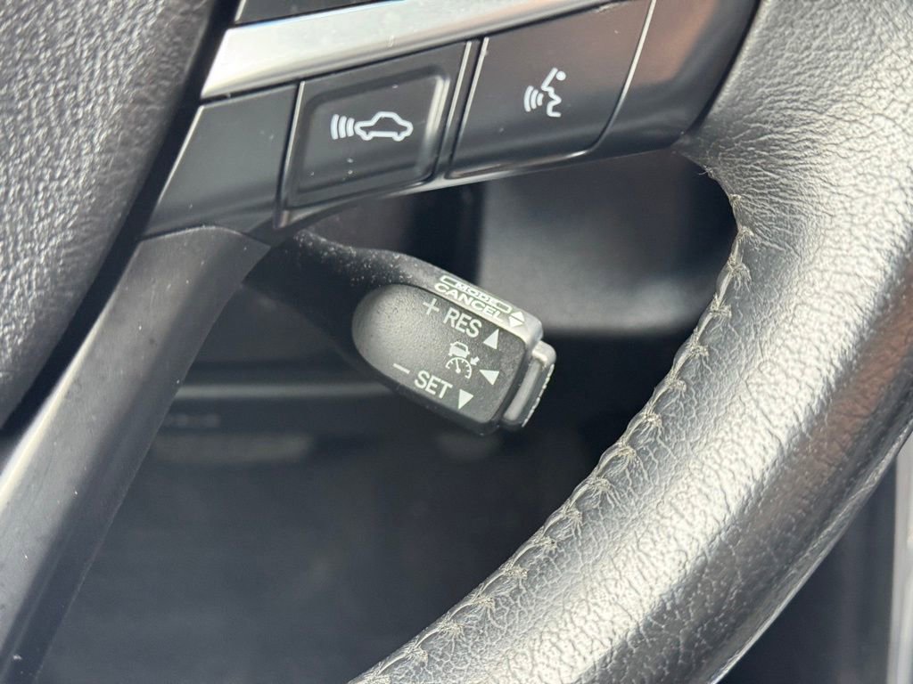 Used 2015 Toyota Camry XLE w/ Advanced Technology Package image 33