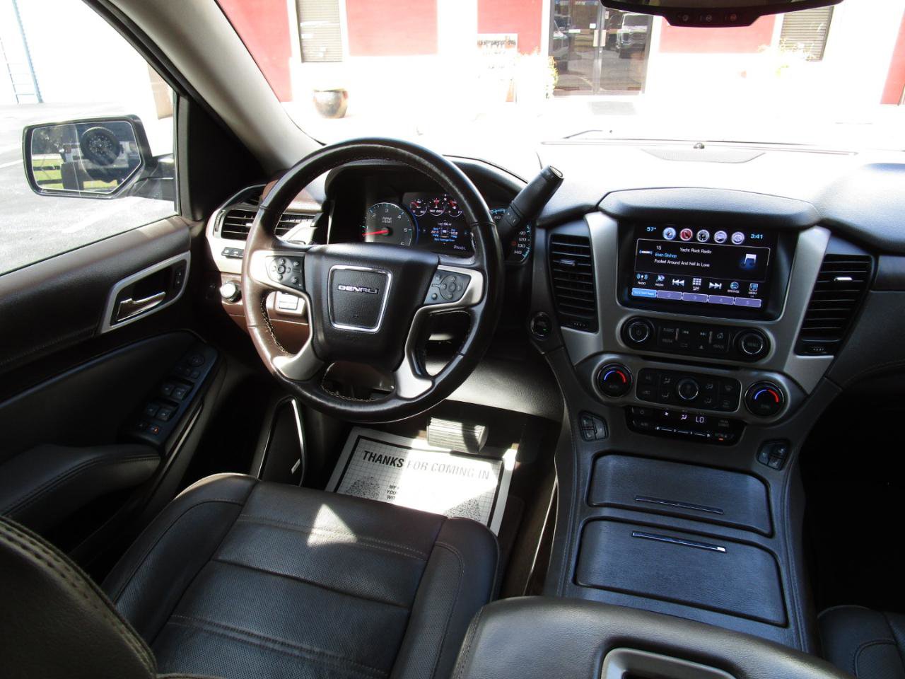 Used 2018 GMC Yukon XL Denali w/ Denali Ultimate Package RWD image 12