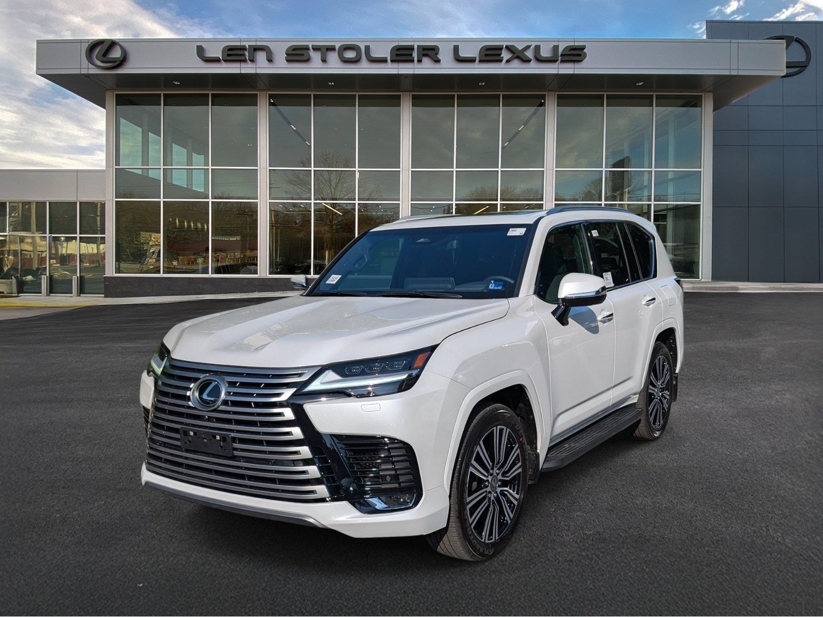 New 2026 Lexus LX 600 4WD w/ Luxury Package image 4