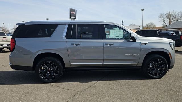 New 2026 GMC Yukon XL Denali w/ Sun & Power Step Package AWD/4WD image 9