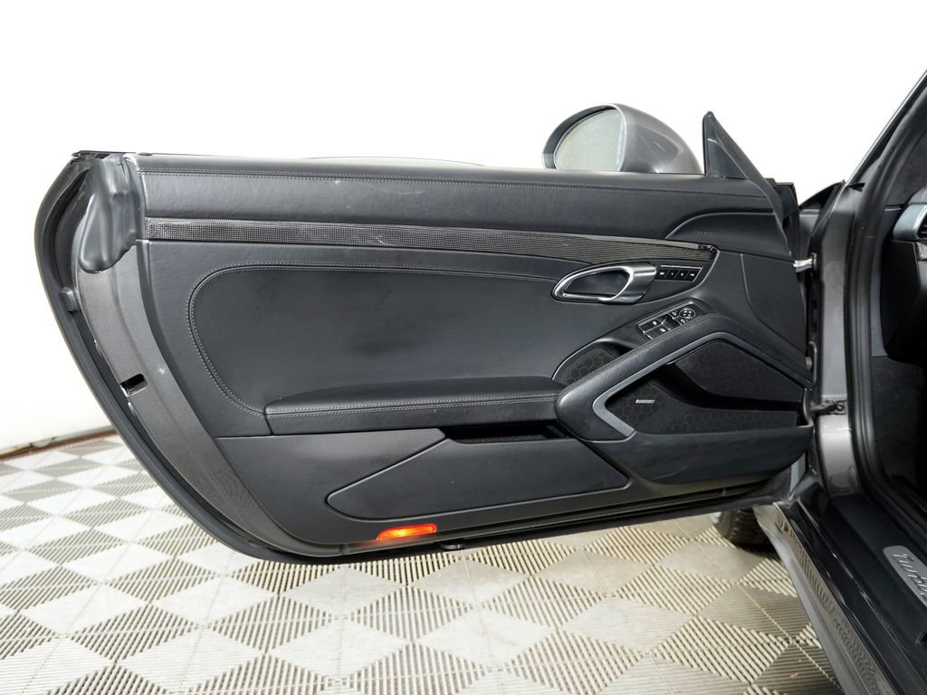 Certified 2016 Porsche 911 Turbo S image 22