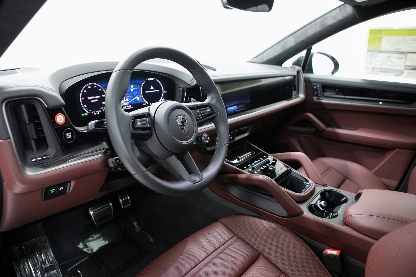 New 2026 Porsche Cayenne Turbo AWD/4WD image 4