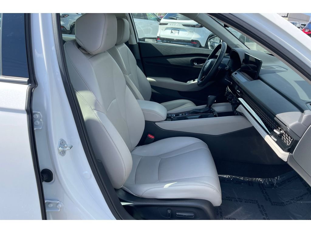 Certified 2025 Honda Accord EX-L image 18