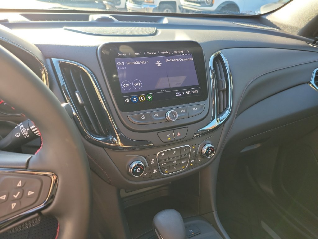 Used 2024 Chevrolet Equinox RS w/ RS Leather Package FWD image 32