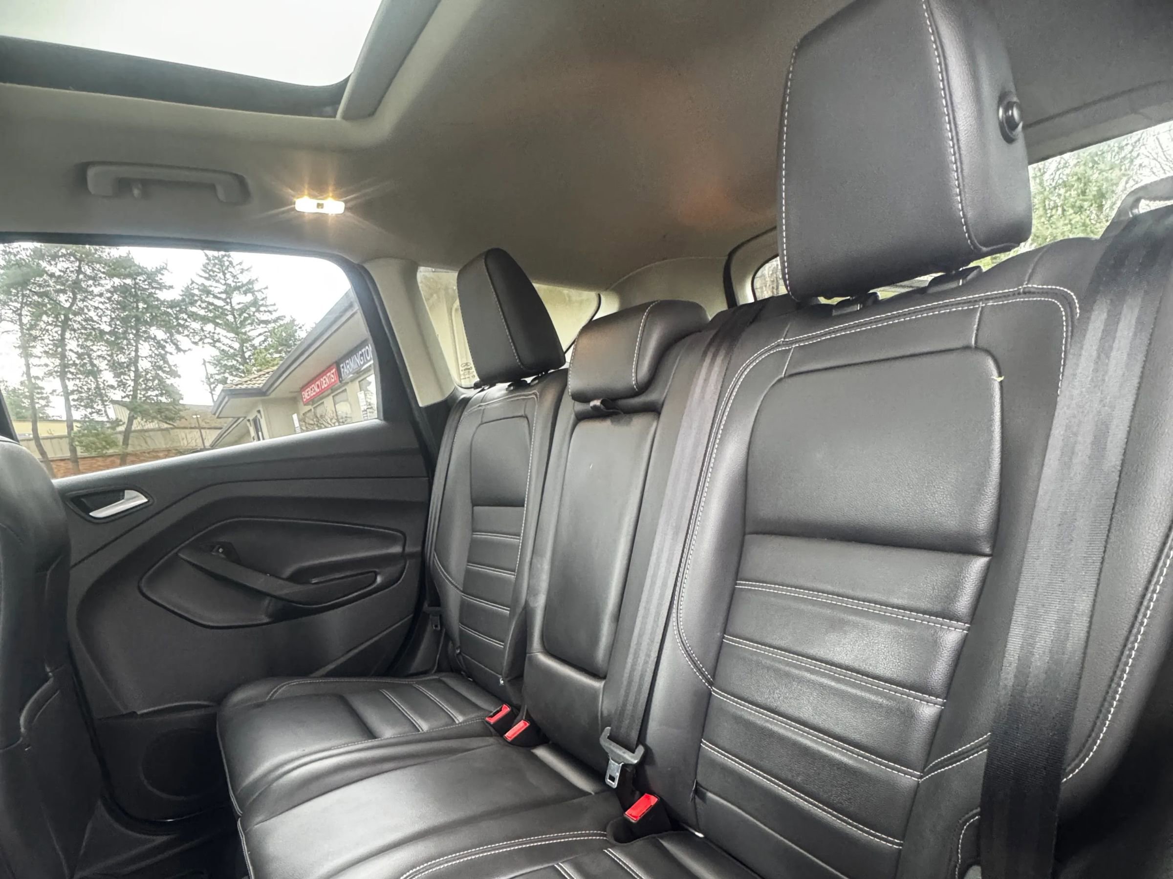 Used 2019 Ford Escape SEL image 12