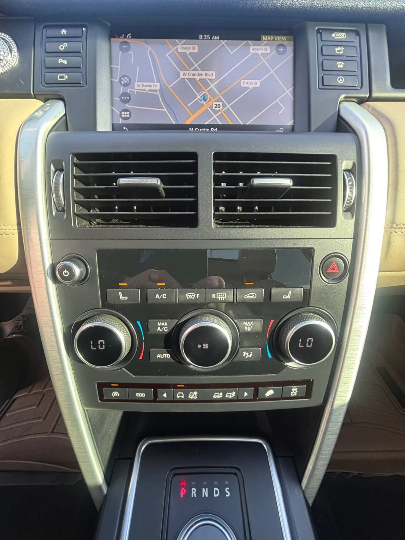 Used 2016 Land Rover Discovery Sport HSE AWD/4WD image 25