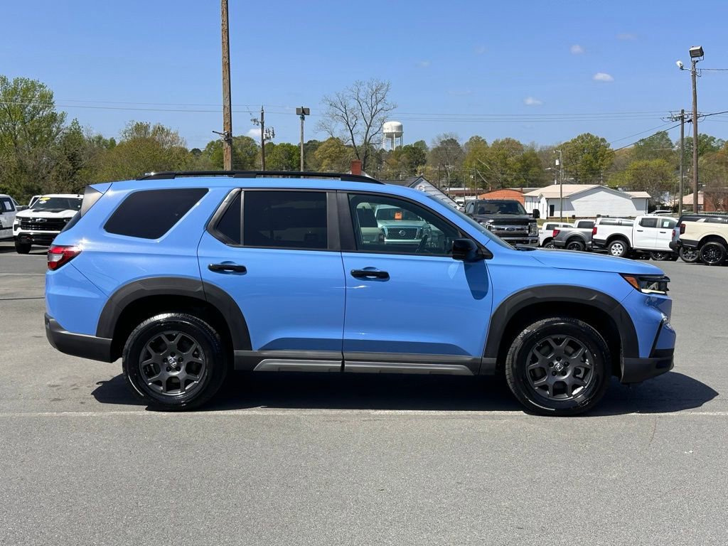 Used 2023 Honda Pilot TrailSport image 10