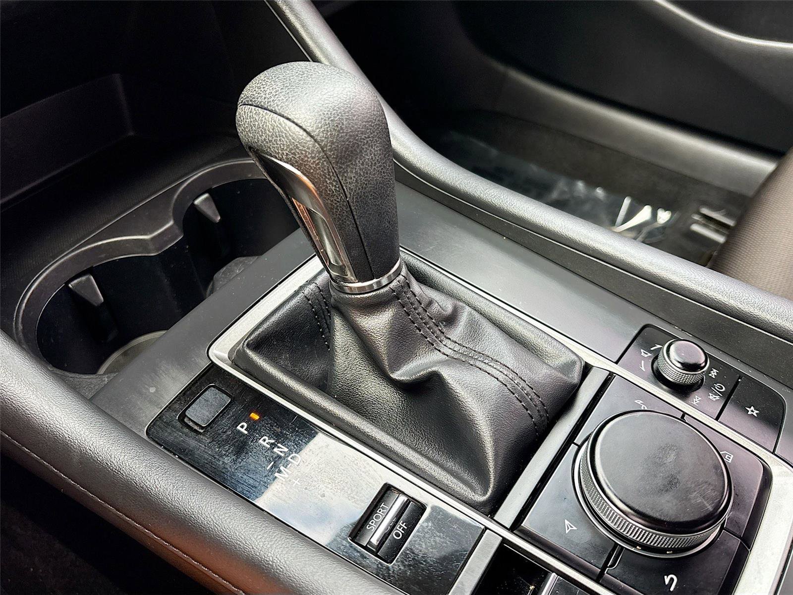 Used 2021 MAZDA MAZDA3 s image 18