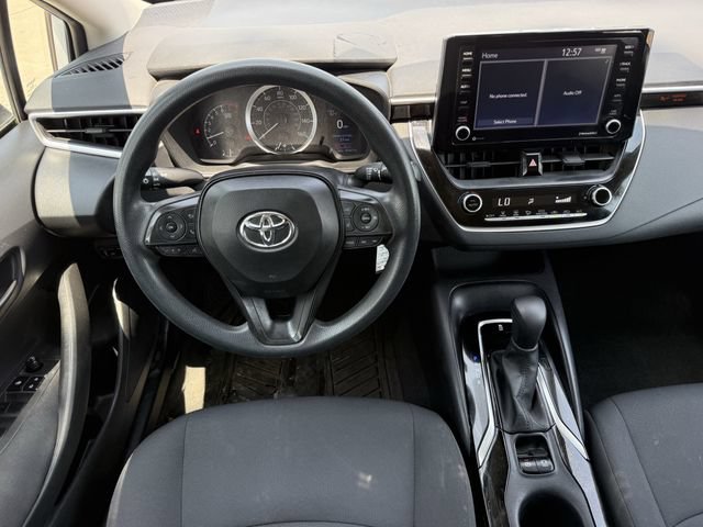 Used 2022 Toyota Corolla LE FWD image 12