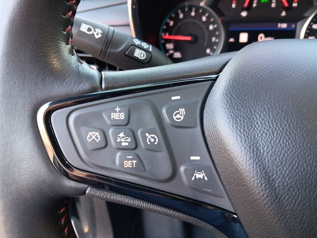 Used 2022 Chevrolet Equinox RS w/ RS Leather Package FWD image 16
