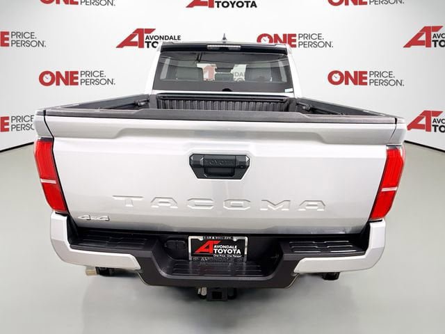 Certified 2024 Toyota Tacoma SR5 AWD/4WD image 6