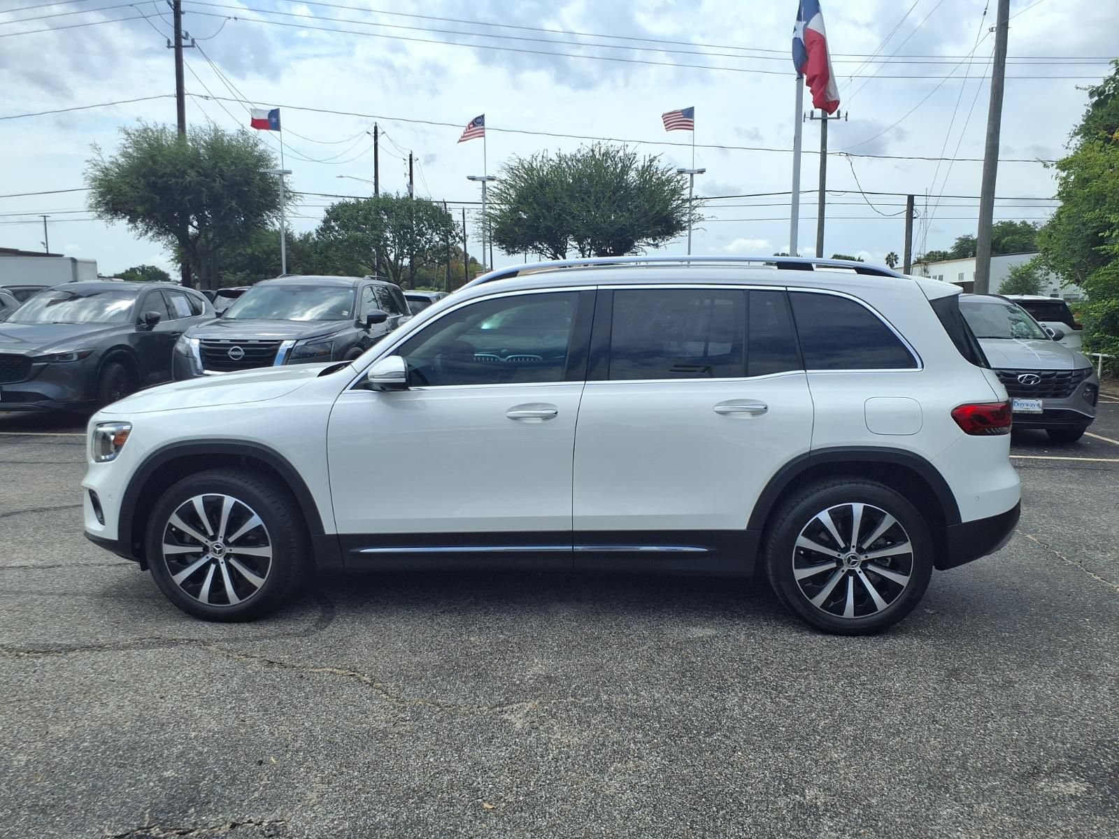 Used 2023 Mercedes-Benz GLB 250 image 10