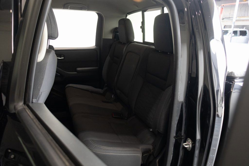 Used 2024 Nissan Frontier SV w/ SV Convenience Package RWD image 21