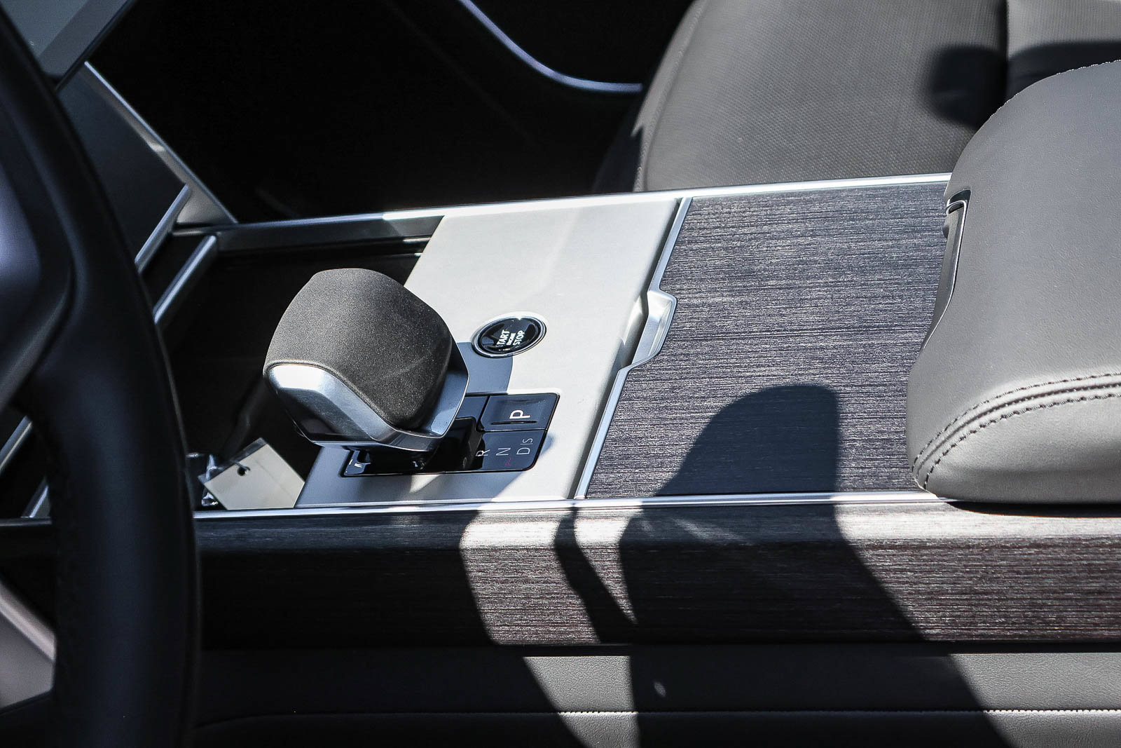New 2026 Land Rover Range Rover SE AWD/4WD image 29