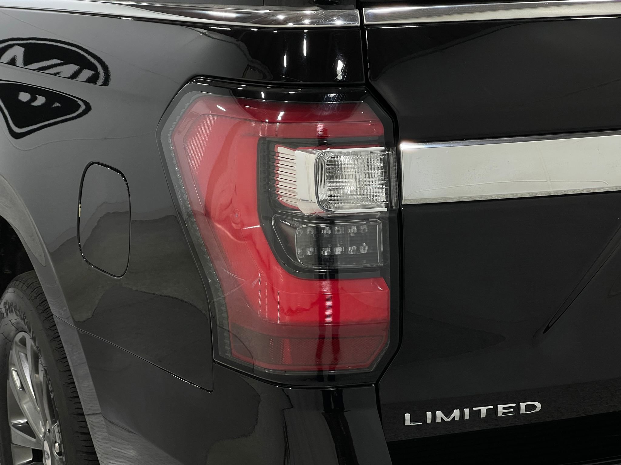 Used 2021 Ford Expedition Max Limited AWD/4WD image 36