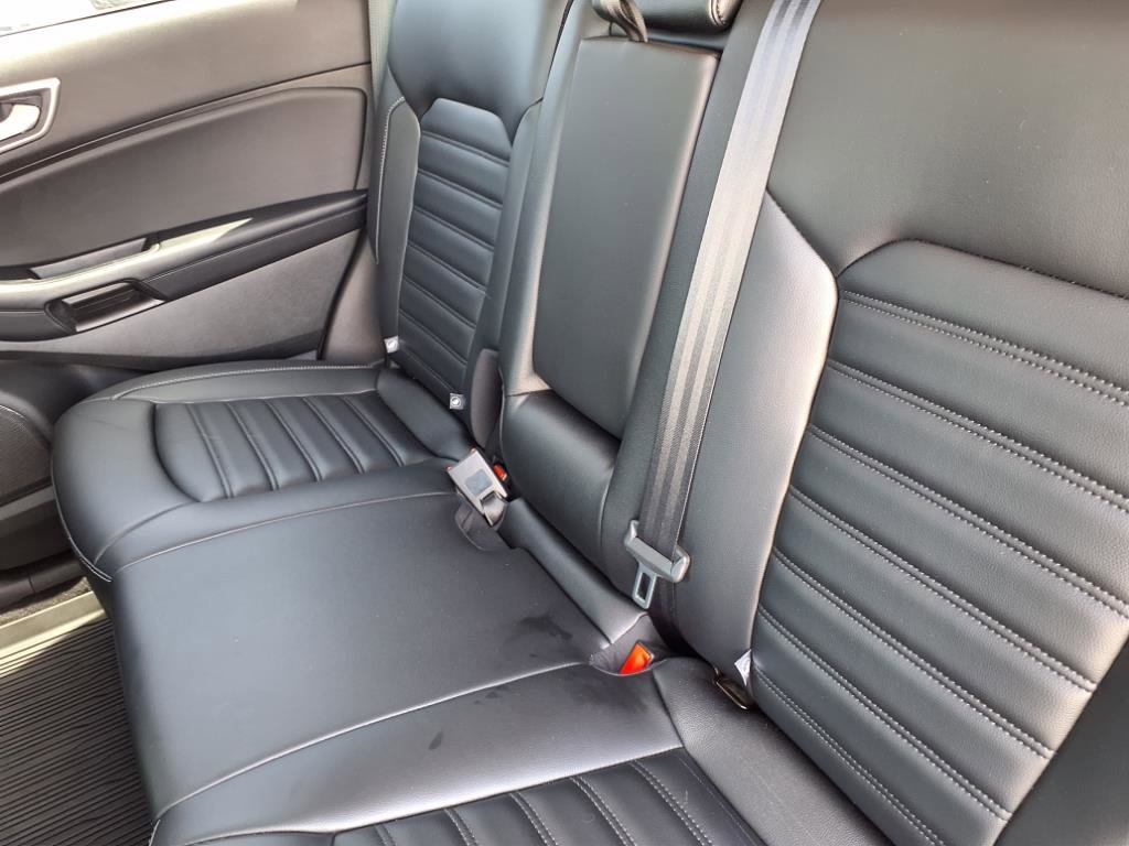 Used 2023 Ford Edge SEL w/ Convenience Package image 7