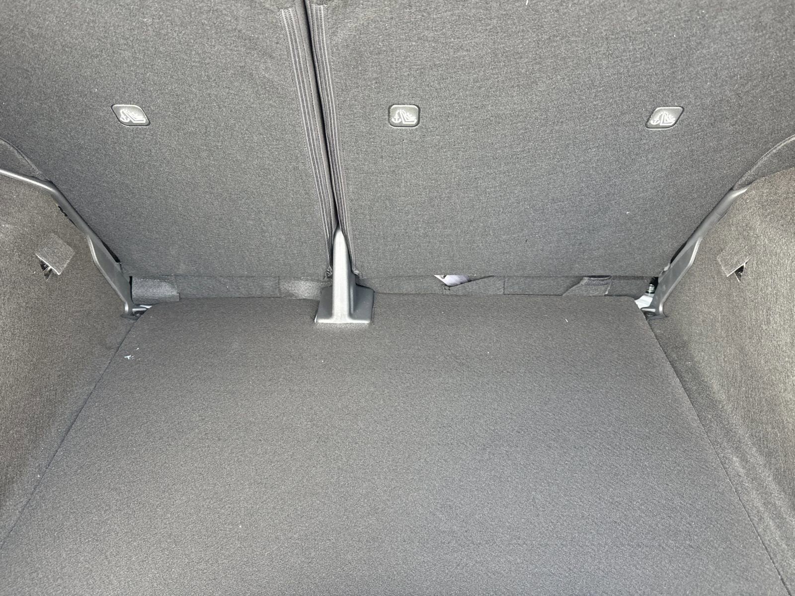 New 2026 Nissan Kicks S image 14