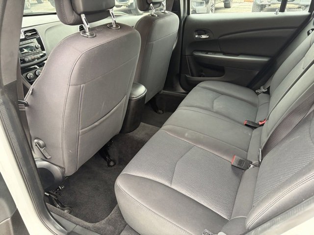 Used 2014 Chrysler 200 LX image 25