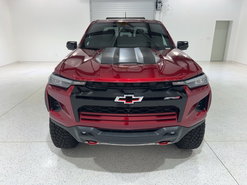 New 2025 Chevrolet Colorado ZR2 w/ Midnight Edition image 8