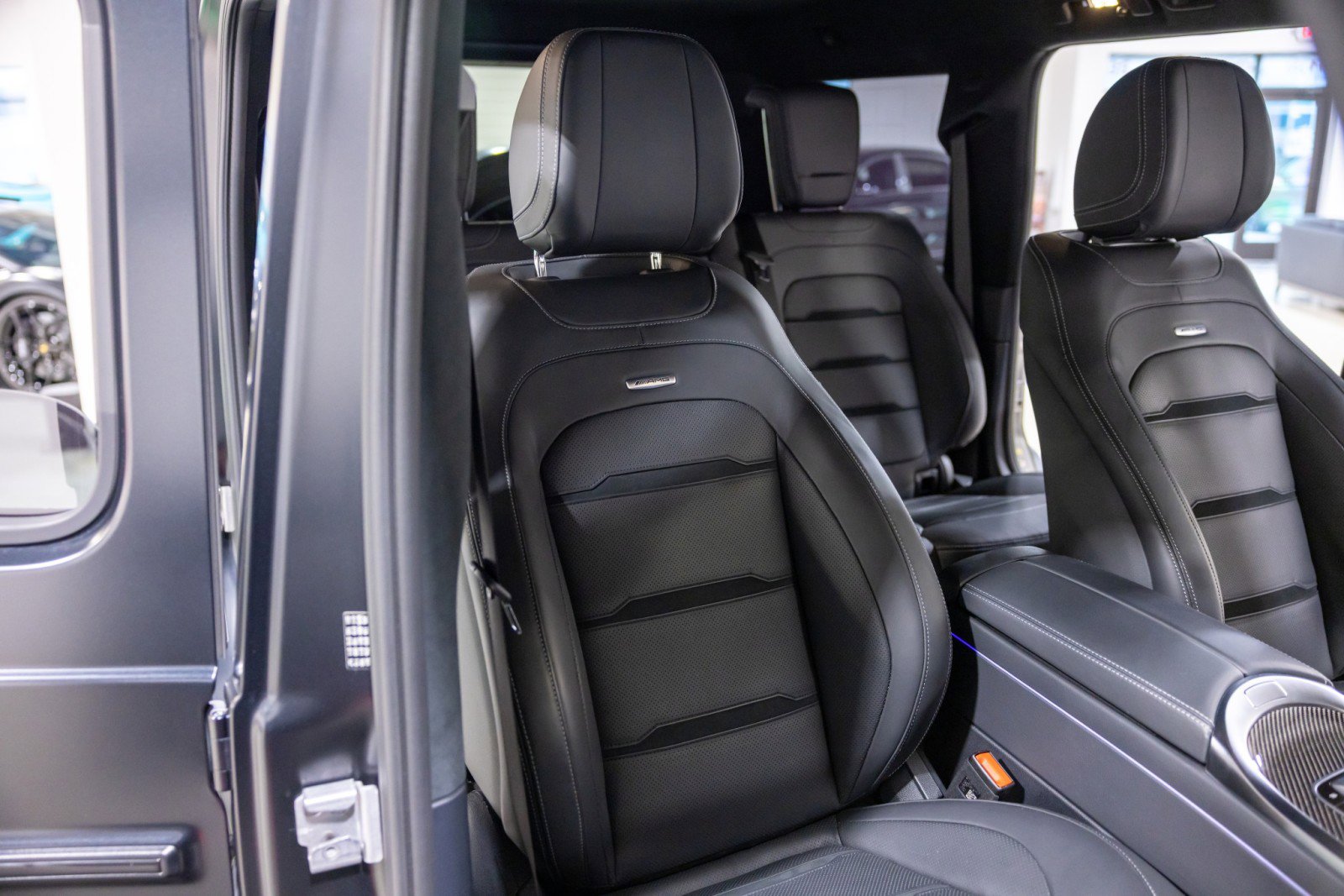 Used 2025 Mercedes-Benz G 63 AMG 4MATIC image 31