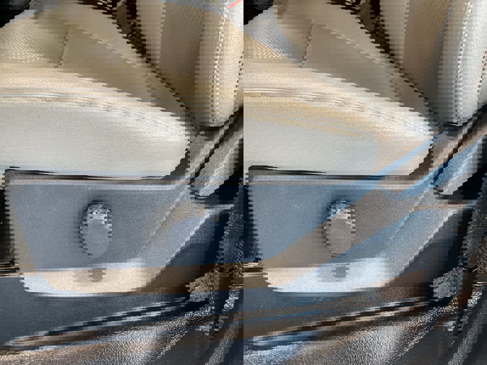 Certified 2022 Ford F350 XL w/ Power Equipment Group AWD/4WD image 16