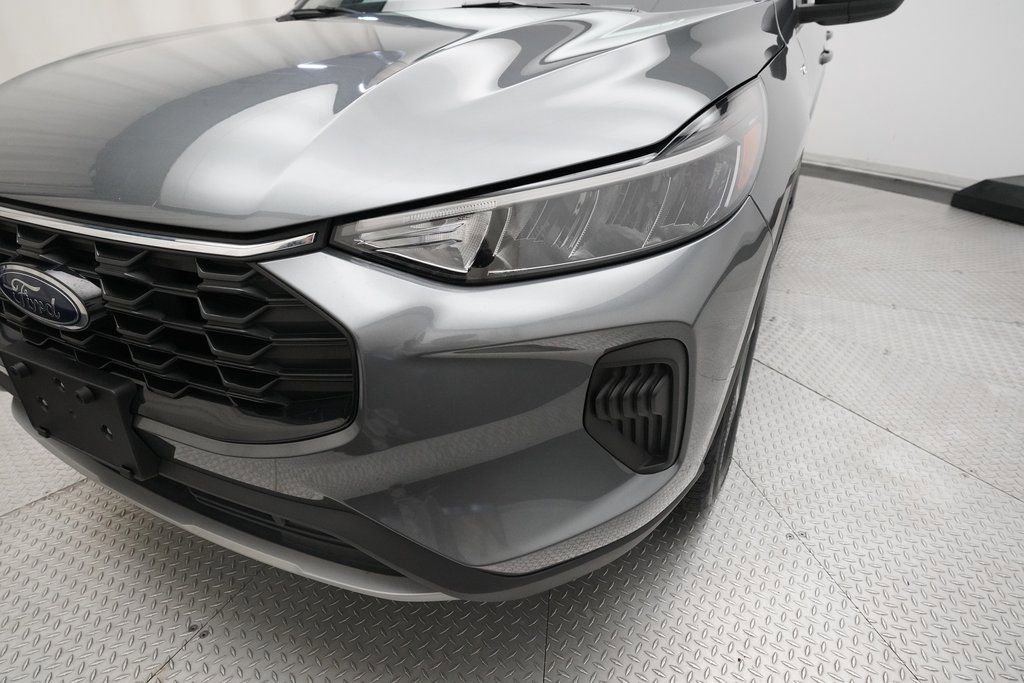 Used 2025 Ford Escape ST-Line image 22