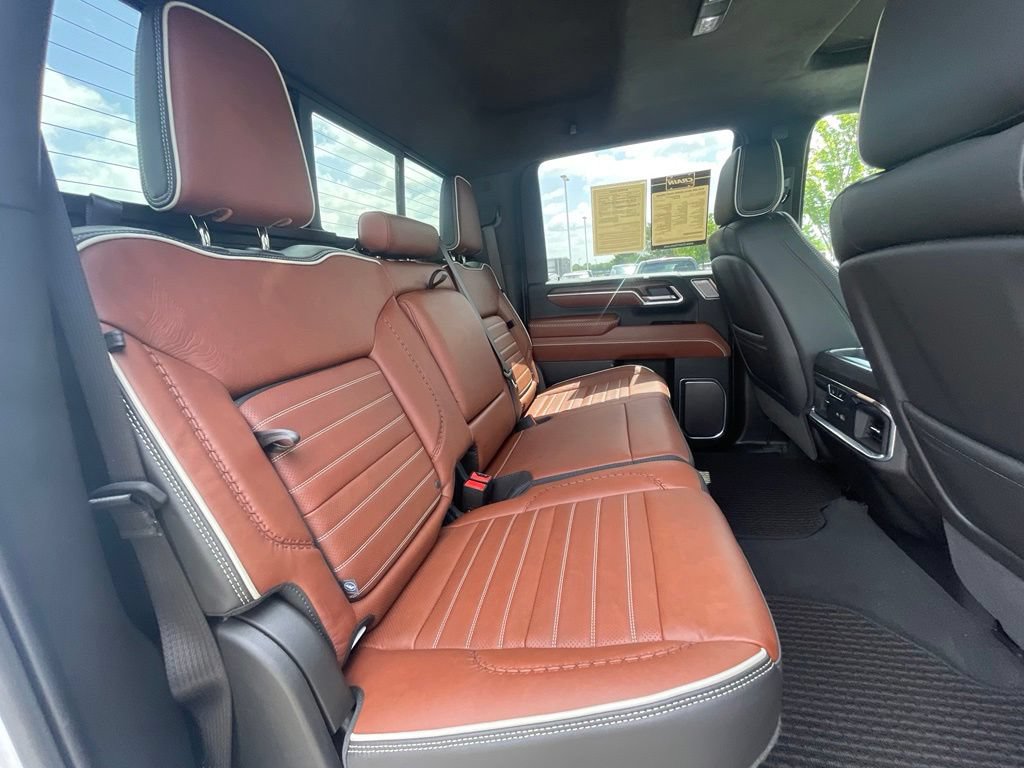 Used 2025 GMC Sierra 2500 Denali Ultimate AWD/4WD image 27
