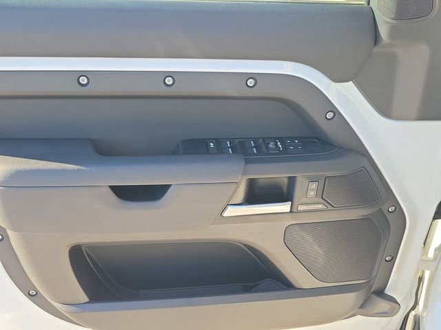 Certified 2025 Land Rover Defender 110 S image 22