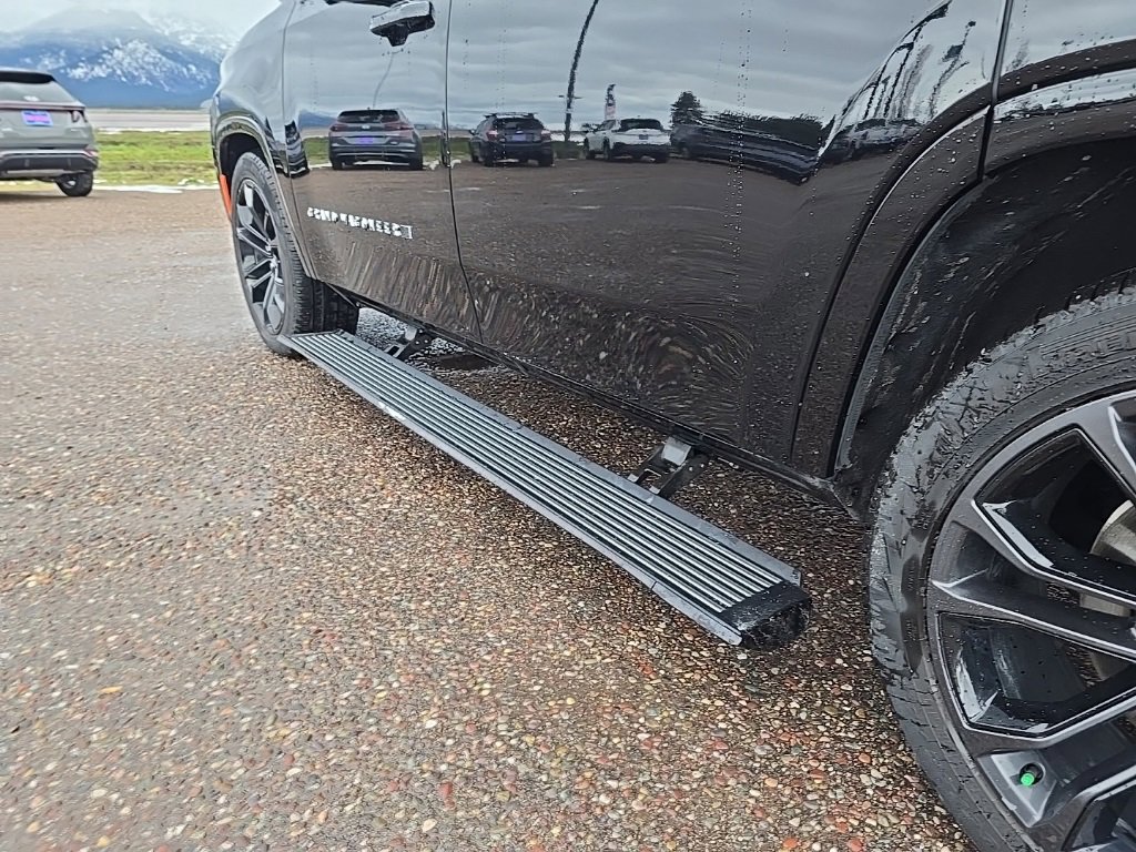 Used 2024 Jeep Grand Wagoneer Series II w/ Quick Order Packagew 28T image 35