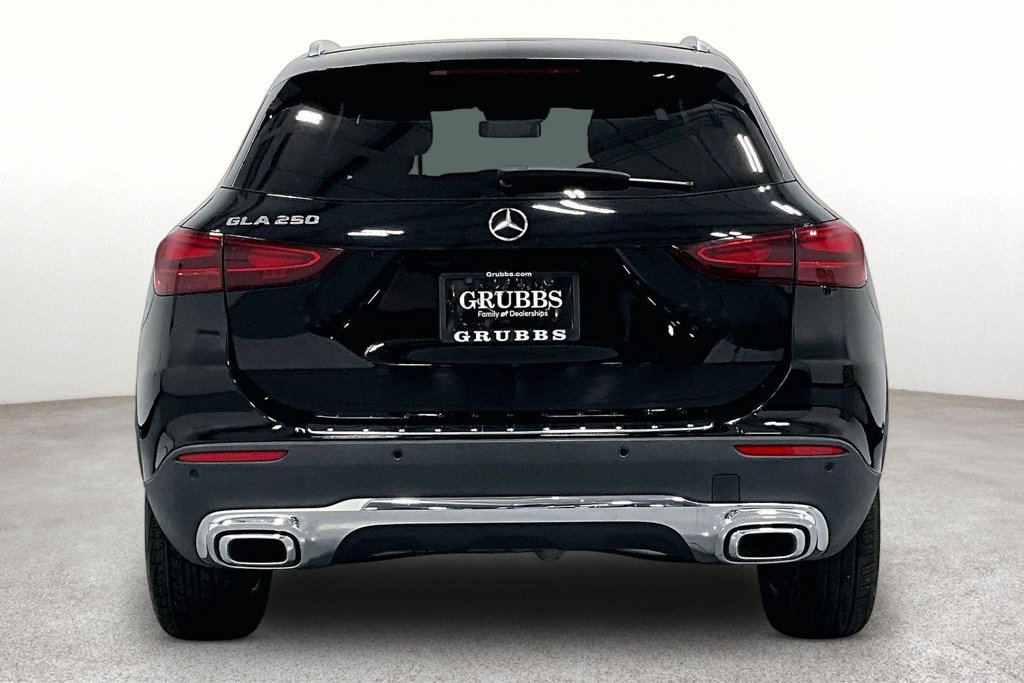 Used 2025 Mercedes-Benz GLA 250 image 4