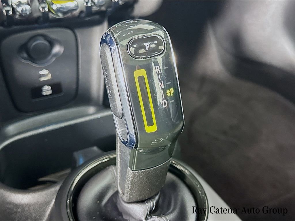 Certified 2024 MINI Cooper SE FWD image 17