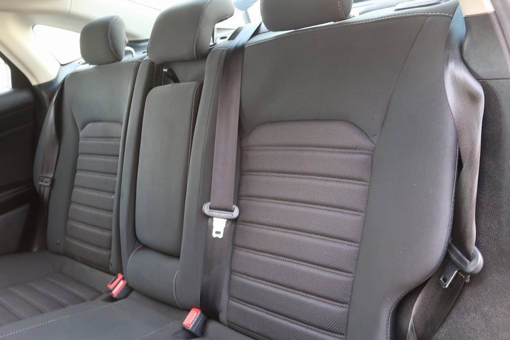 Used 2020 Ford Fusion SE image 30