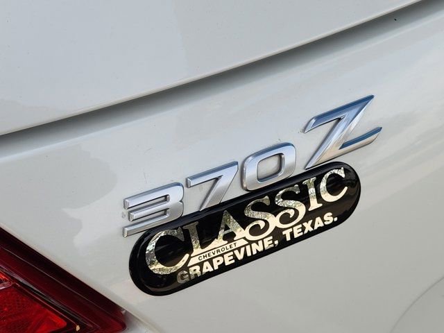 Used 2018 Nissan 370Z Roadster image 9