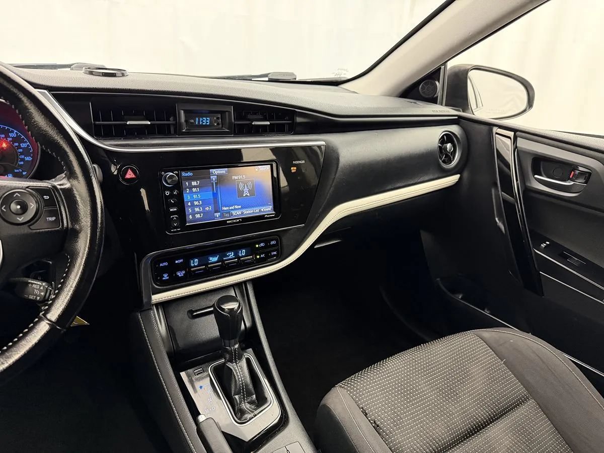 Used 2016 Scion iM FWD image 13