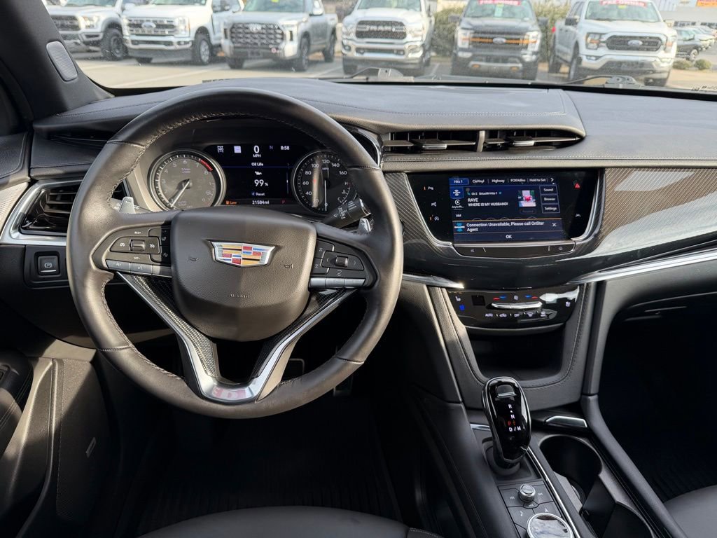 Used 2025 Cadillac XT6 Sport w/ Technology Package image 17
