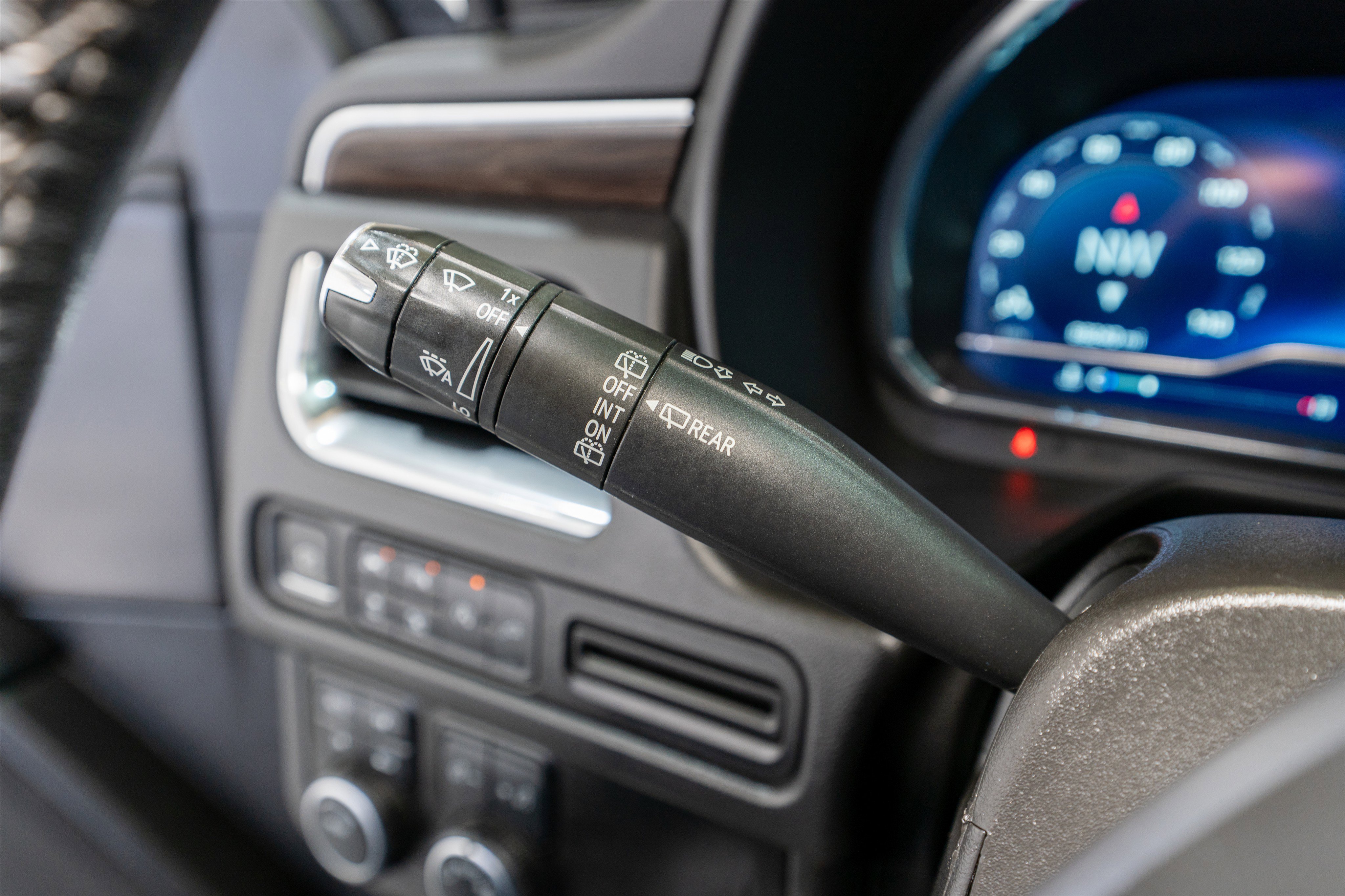 Used 2022 Chevrolet Tahoe LT w/ Luxury Package image 26