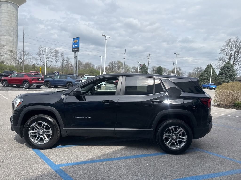 Used 2025 GMC Terrain Elevation image 9