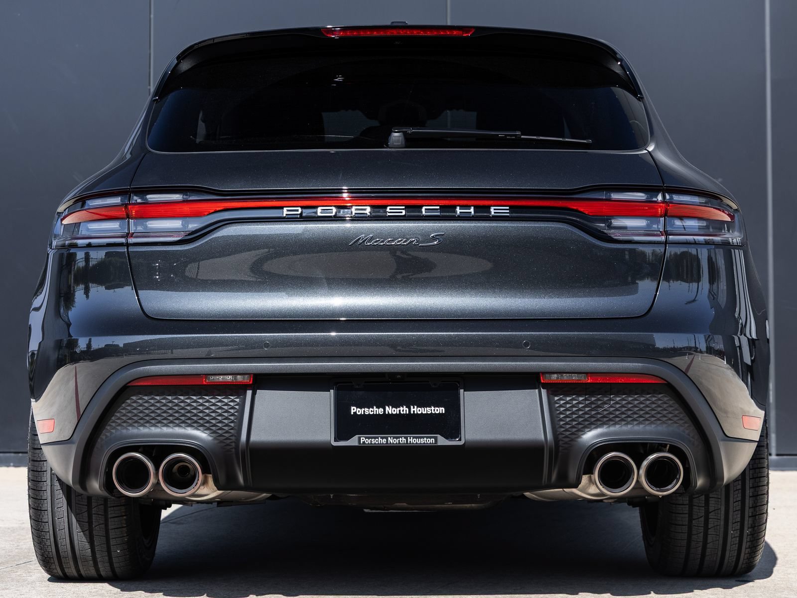 Certified 2026 Porsche Macan S AWD/4WD image 10