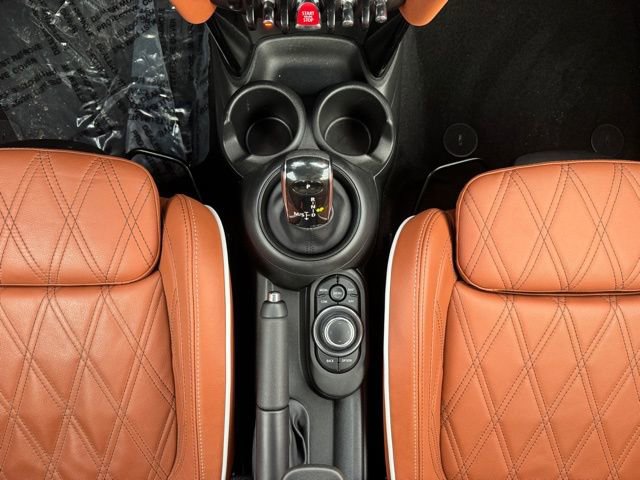 Used 2023 MINI Cooper S w/ Signature Upholstery Package image 30