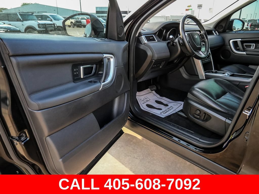 Used 2017 Land Rover Discovery Sport HSE AWD/4WD image 32