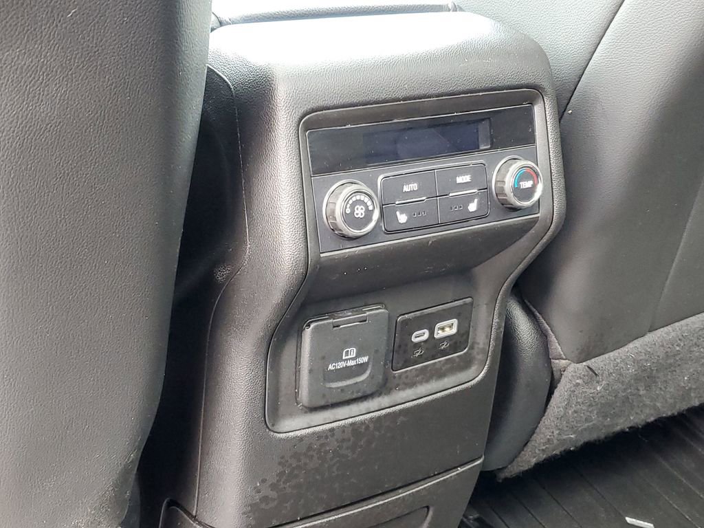 Used 2023 GMC Acadia AT4 w/ Technology Package AWD/4WD image 32