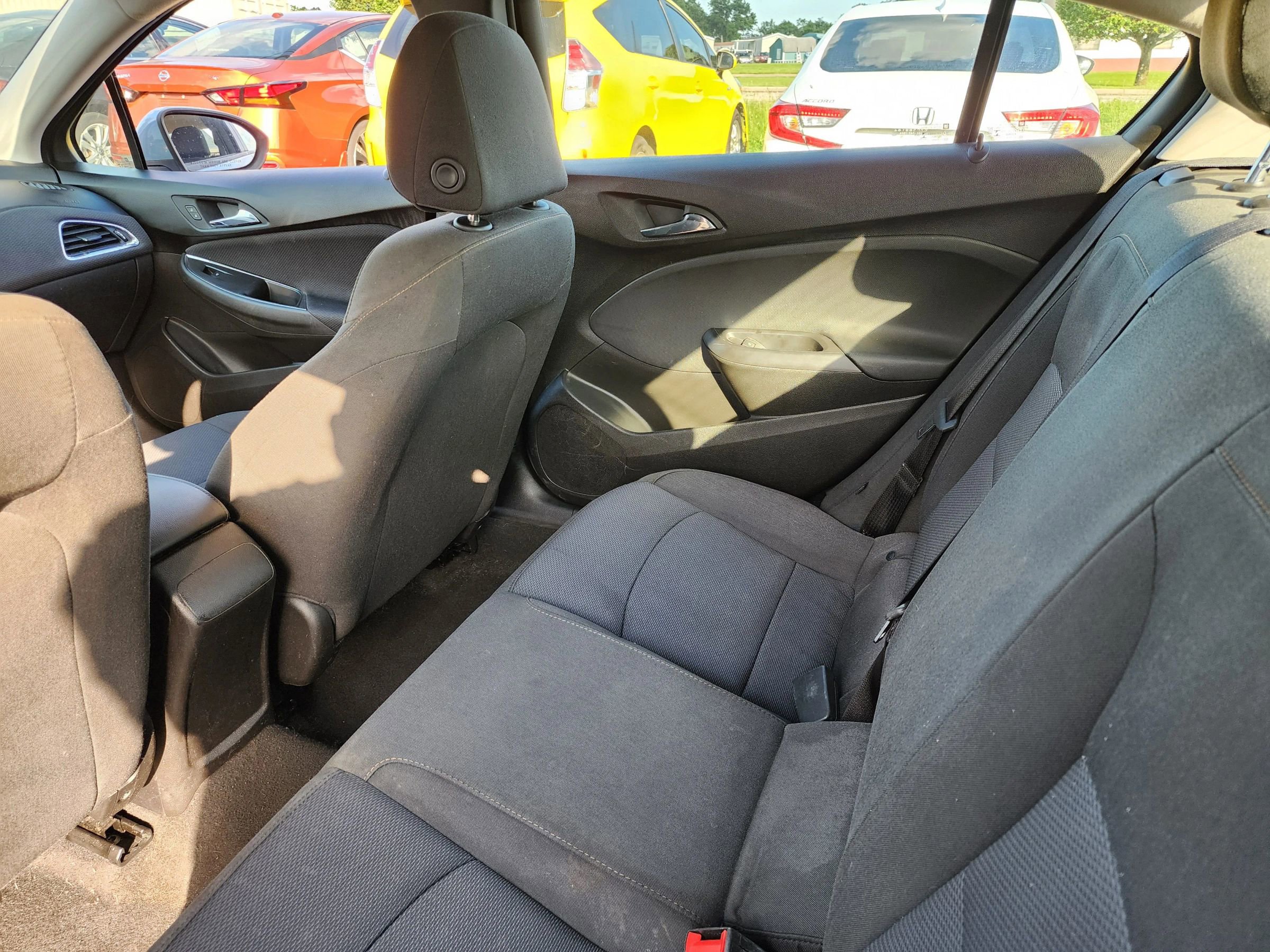 Used 2018 Chevrolet Cruze LS image 6