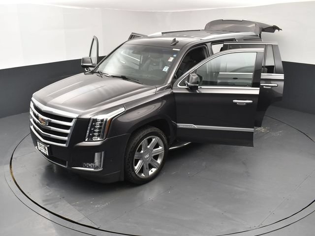 Used 2018 Cadillac Escalade Luxury AWD/4WD image 27