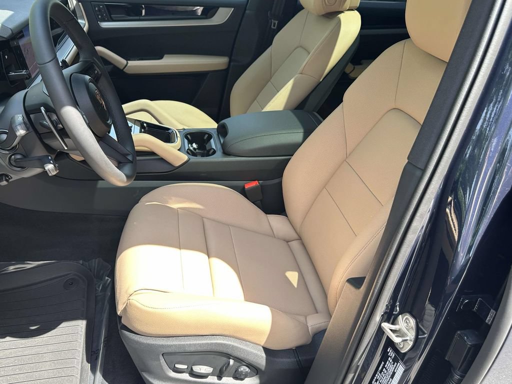 New 2026 Porsche Cayenne AWD/4WD image 12