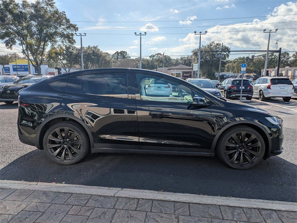 Used 2022 Tesla Model X Plaid image 7