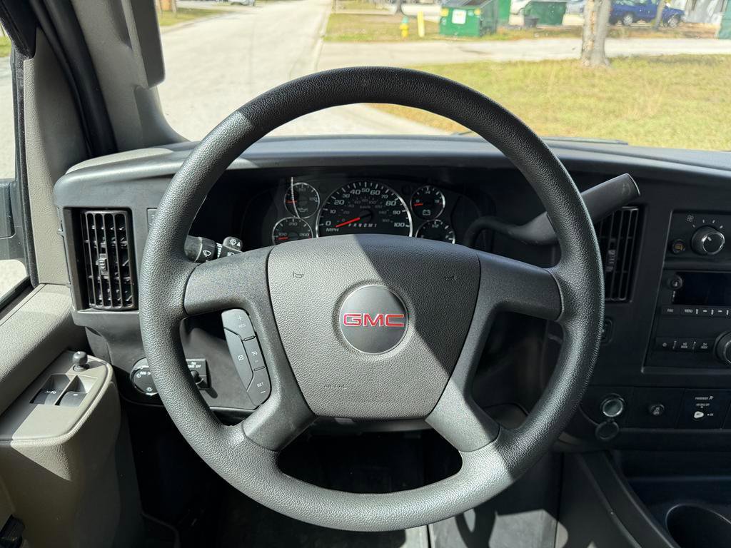 Used 2025 GMC Savana 3500 LT w/ LT Preferred Equipment Group image 14