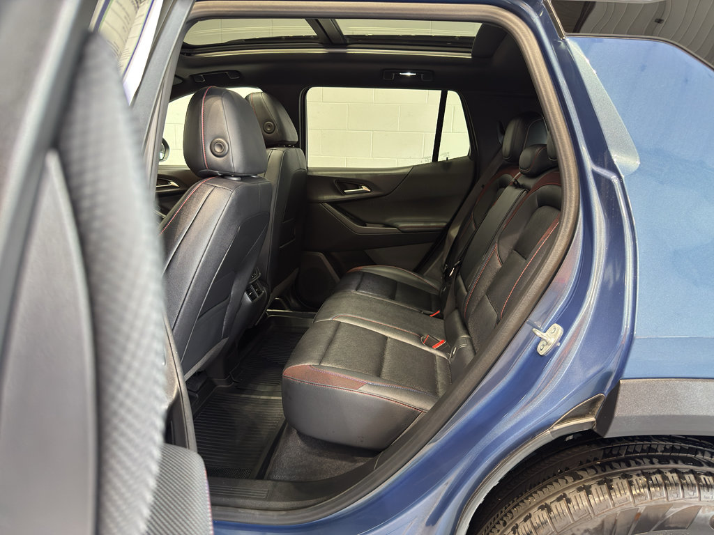 Used 2025 Chevrolet Equinox RS w/ Safety and Technology Package AWD/4WD image 12